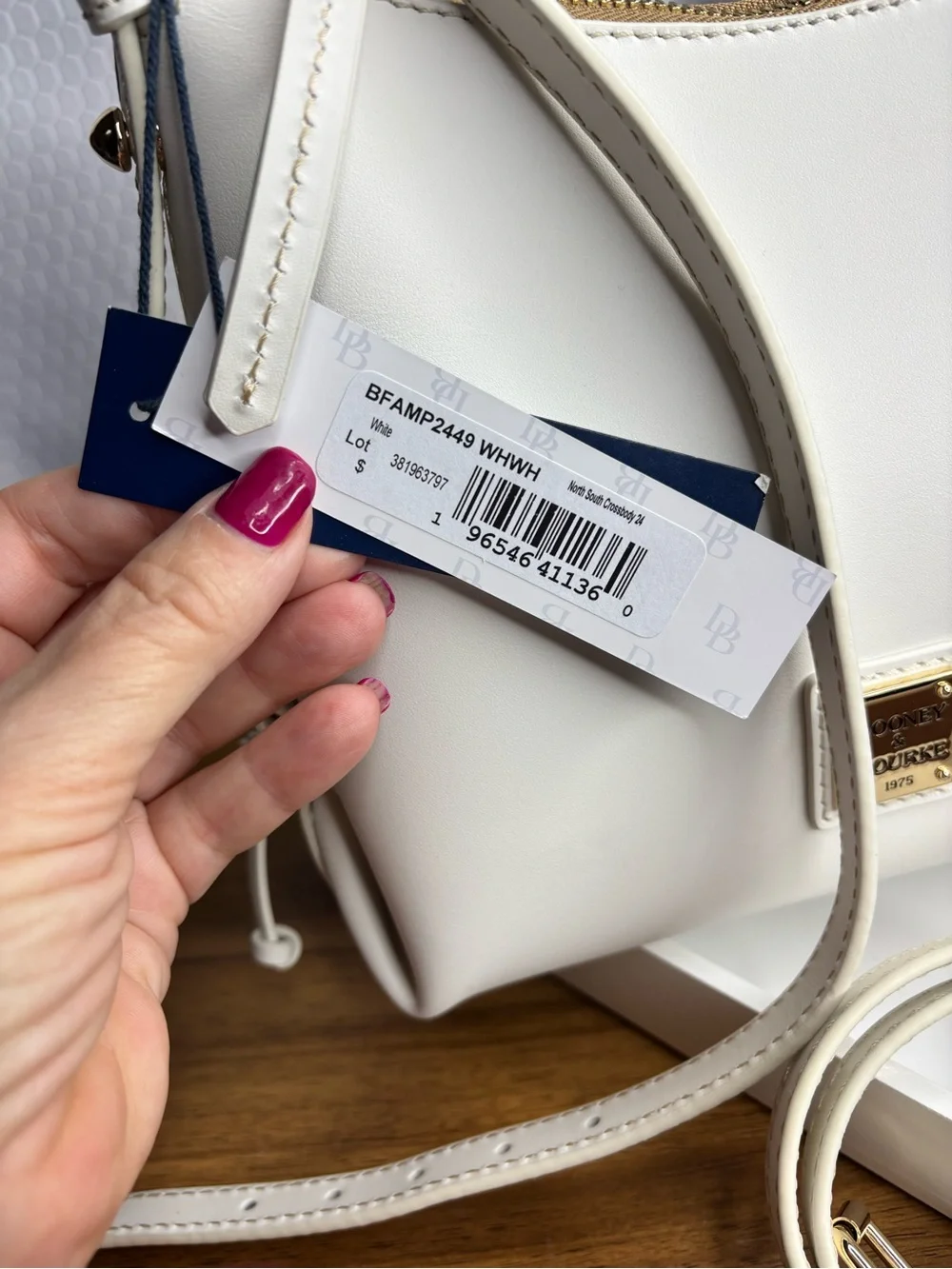 Dooney & Bourke Leather Crossbody or Shoulder Bag NWT - Picture 6 of 12